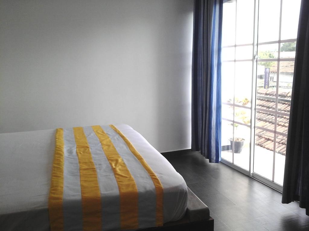Petit Guest House Negombo Camera foto